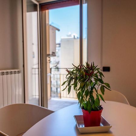 Luxury Sella Nel Cuore Di Bari Exterior foto